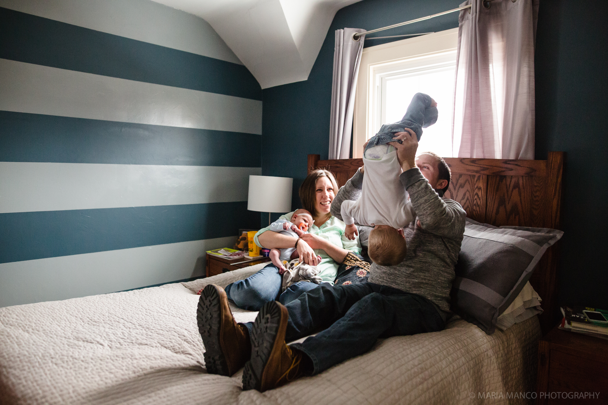 Lakewood Cleveland Ohio Family Chlidren Newborn Photographer Home Lifestyle Maria Manco Photography