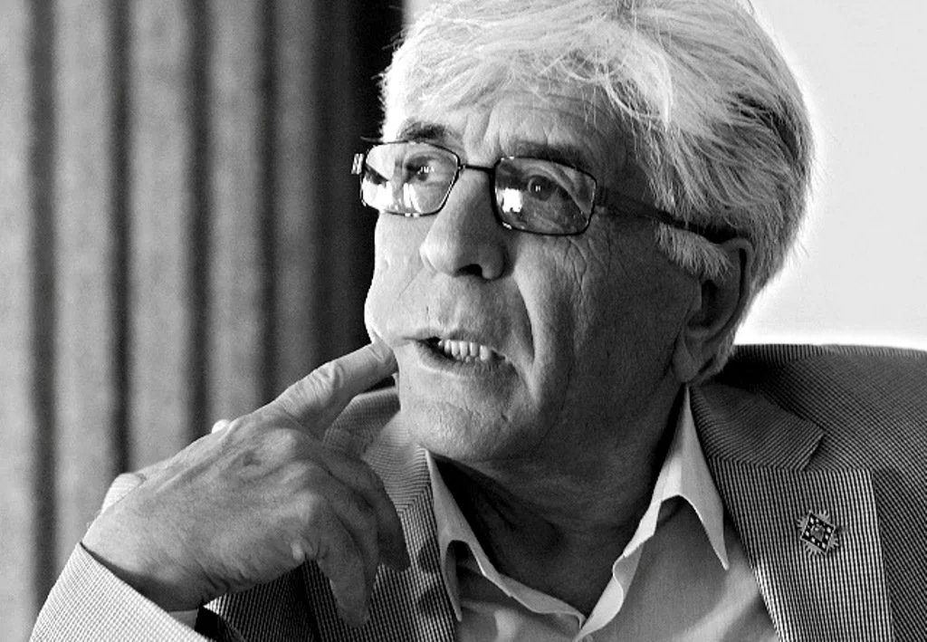 Роберт Амирханян