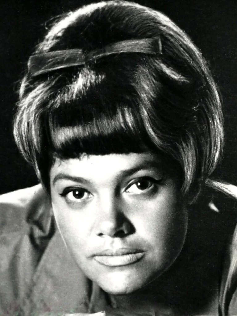 Лола Хомянц