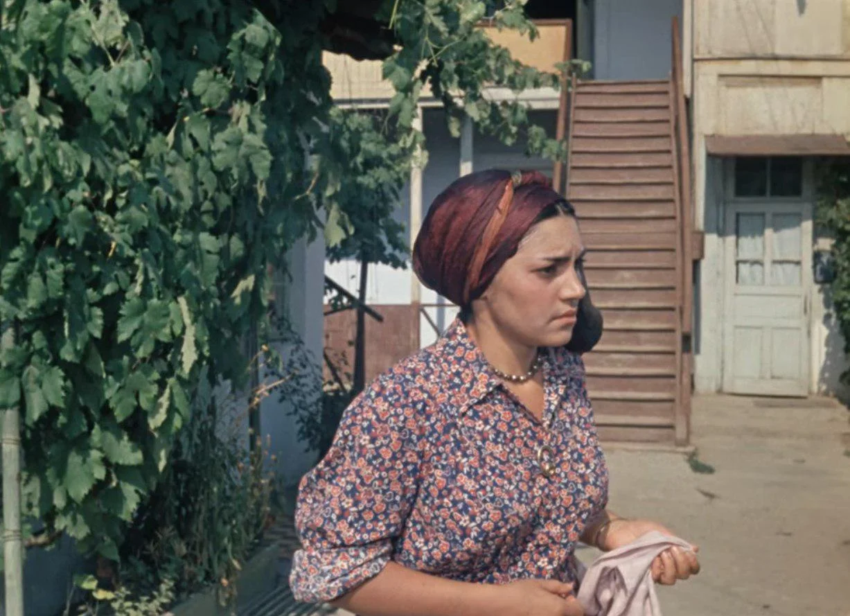 Донара мкртчян актриса. Фрунзик мкртчян и донара. Донара мкртчян. Донара мкртчян актриса. Донара мкртчян.