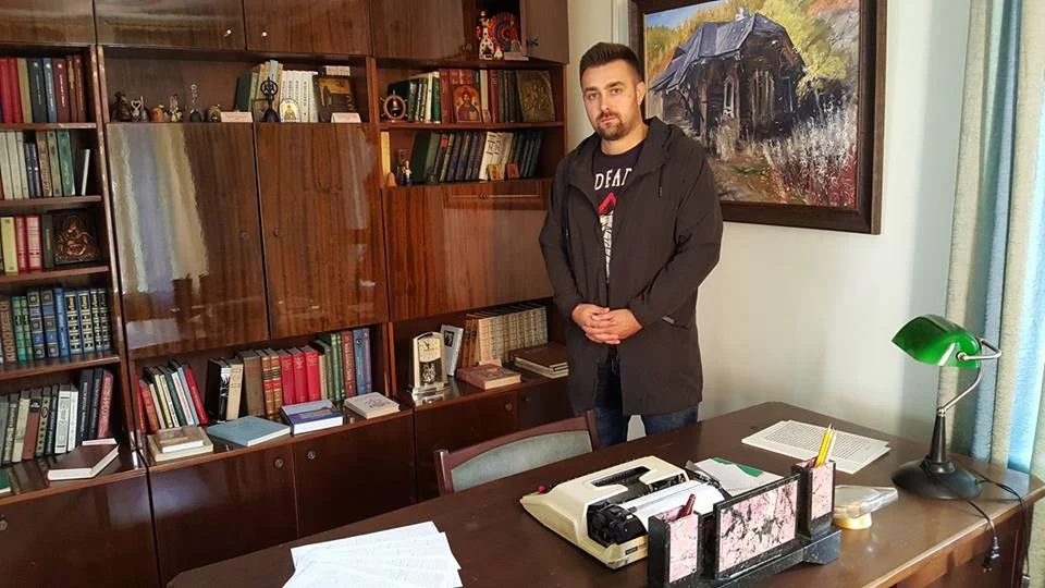 Платон Беседин в кабинете&nbsp;писателя Валентина Григорьевича Распутина