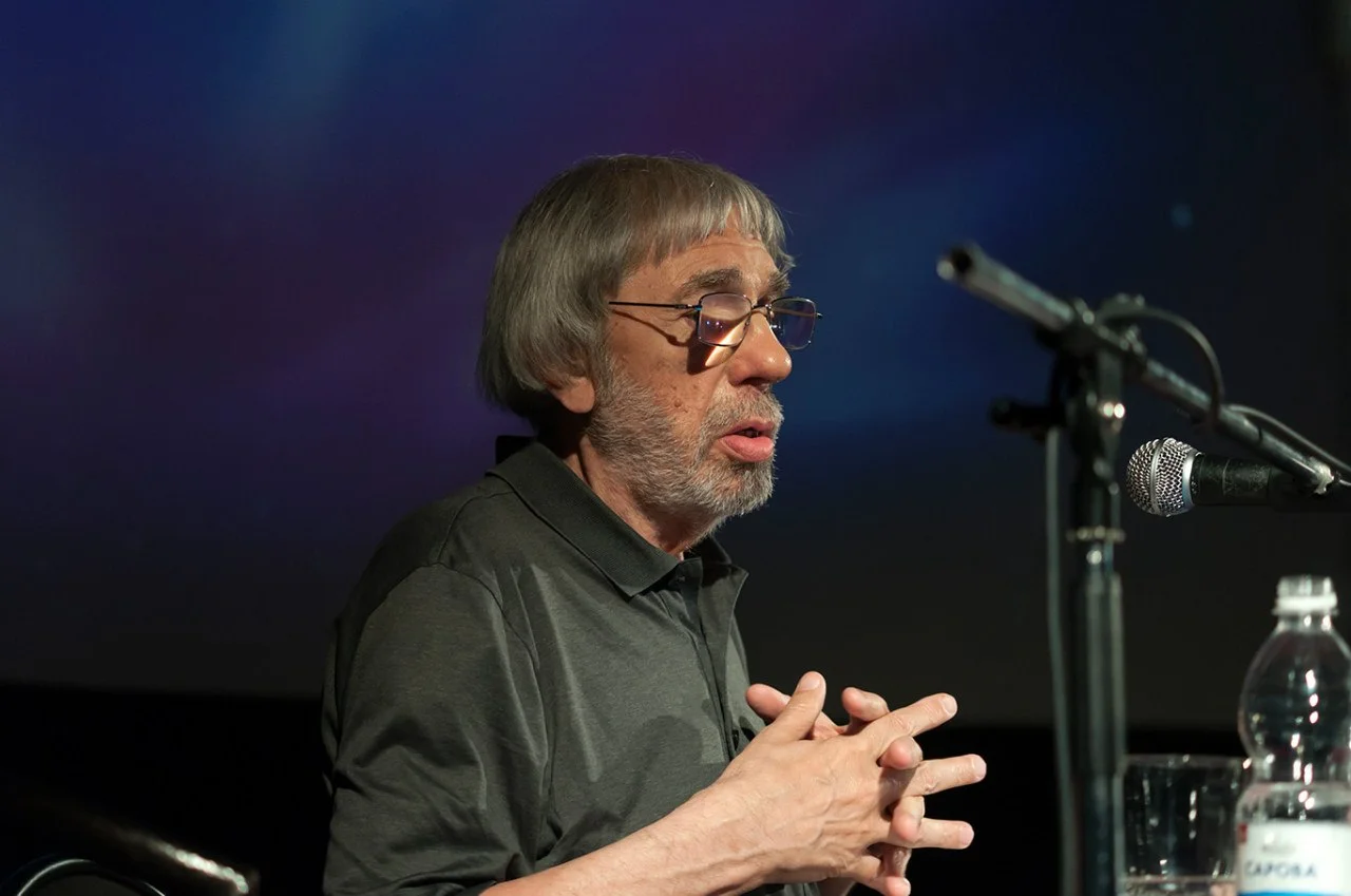 АРТЬЕМЬЕВ.jpg