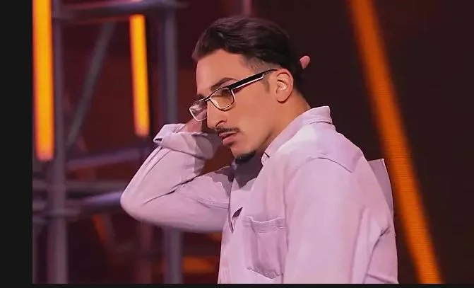 Мистер Гор танцует на улицах Еревана в стиле джаз-фанк