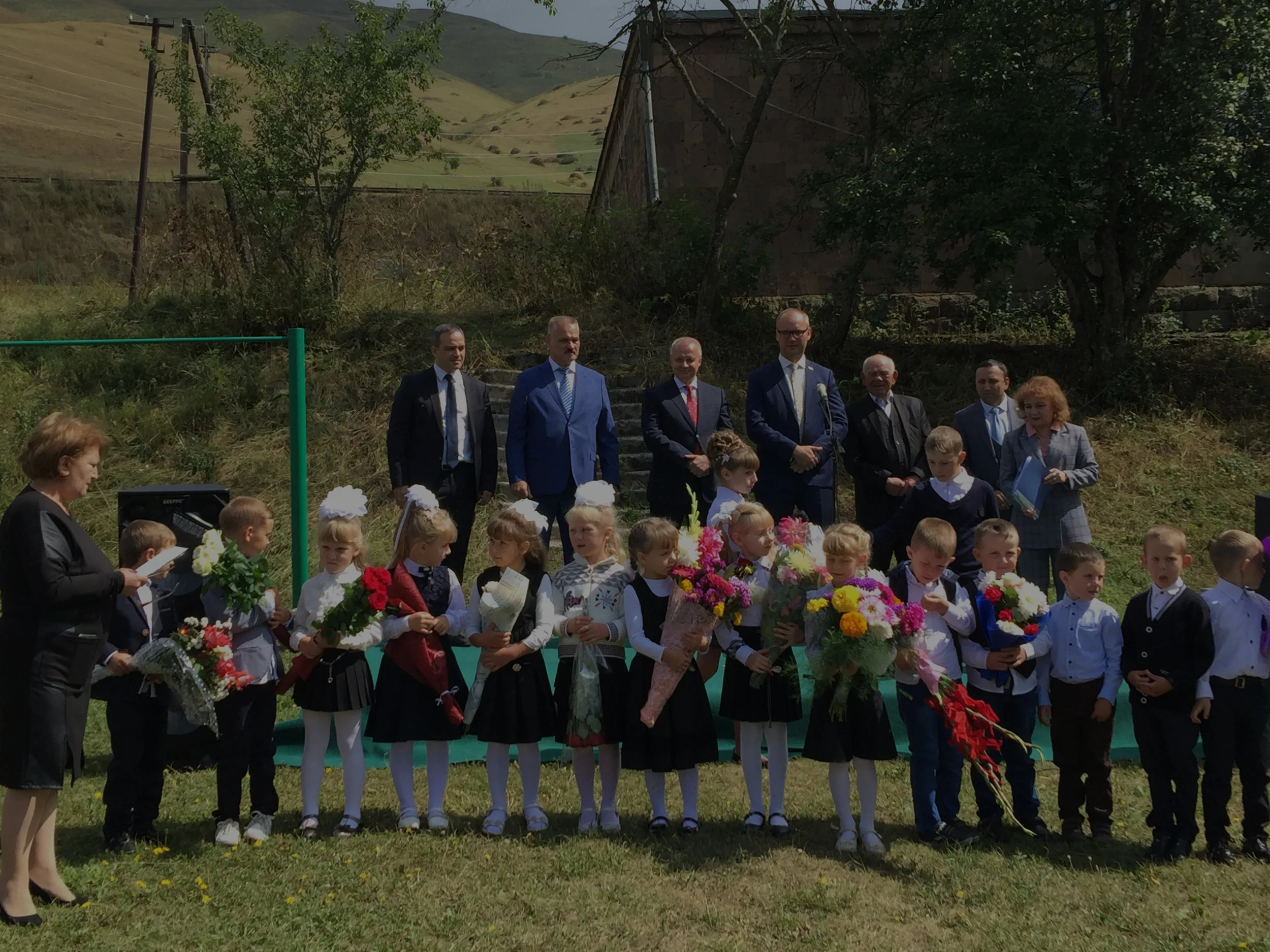 Русская школа в селе Фиолетово отметила 50-летие