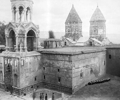 Монастырь св. Карапета, IV в., полностью разрушен в 1915 г.  Фото из архива    Музея-института Геноцида армян