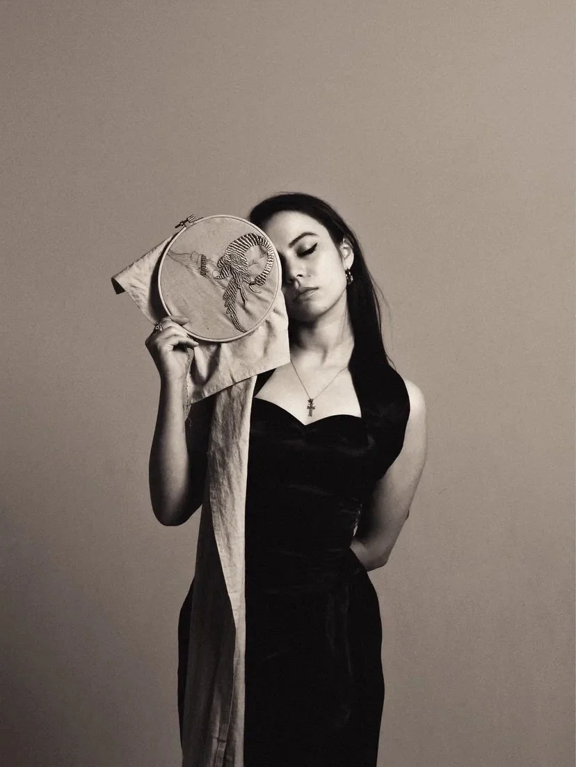 «Рядом нет родственника, который научит»: Лиззи Вартанян о сохранении армянской вышивки