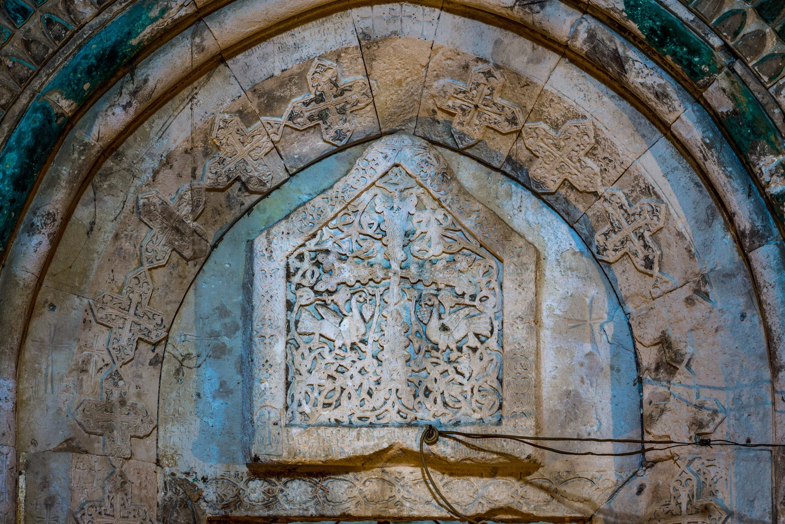 Van-Castle-Yedi-Kilise-06668.jpg