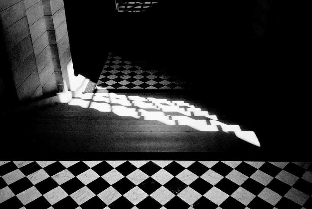 LouvreStairLight.jpg