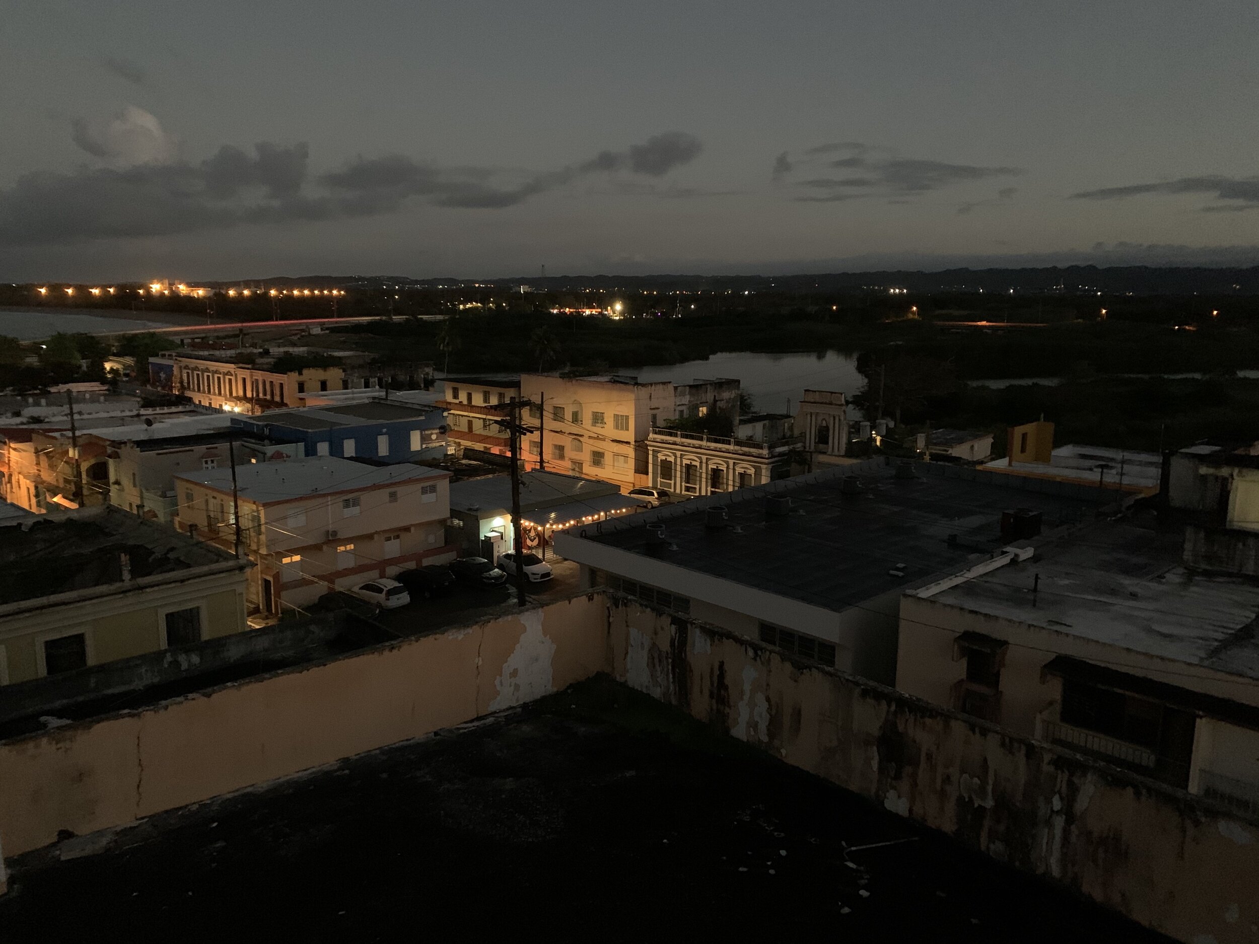 Vista de Arecibo desde el Hospital El Buen Pastor  (Sureste)