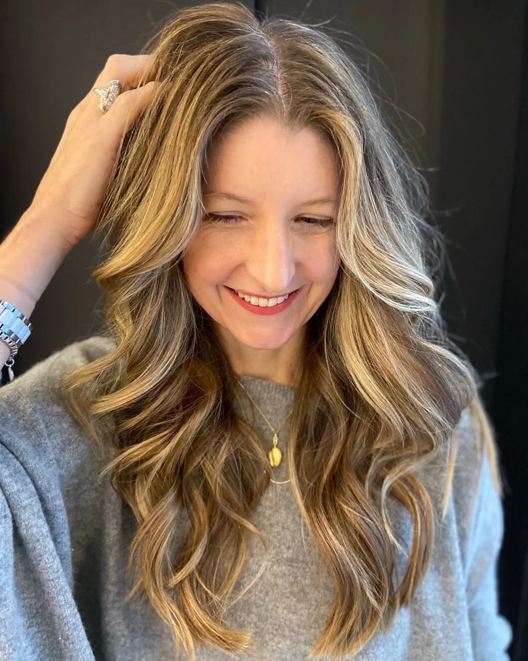 Blonde highlights and haircut for @racheljohnstonpires 💛