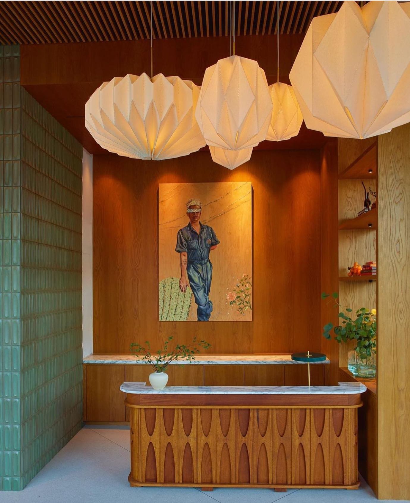 Local craft creating a sense of place @neuehouse Venice Beach by @thedesignagency captured by @yoshihiromakino #handfolded #madeincalifornia #modern  #craft #lighting #pendant #orikata available @roomandboard stores nationwide.