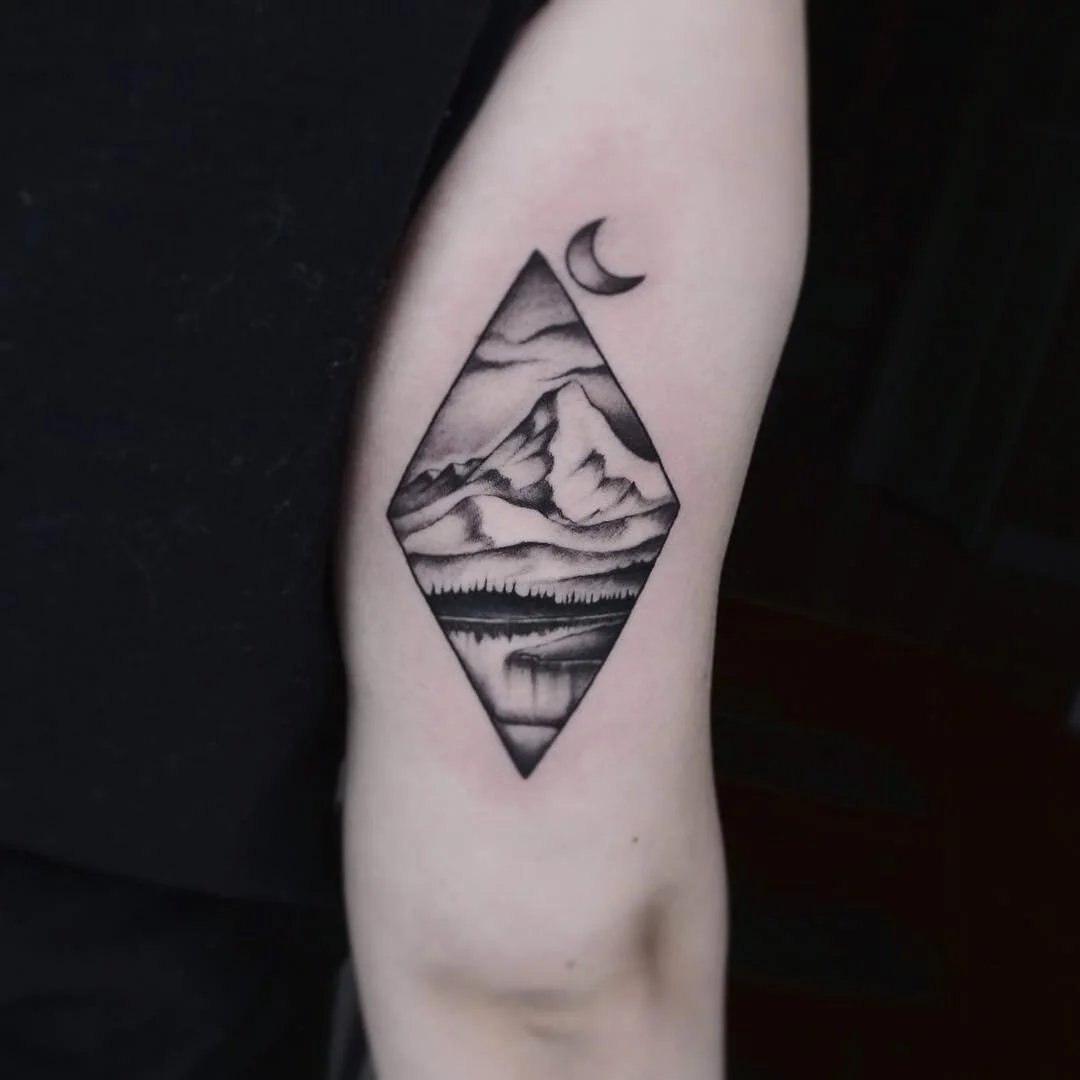 diamond mountains.jpg