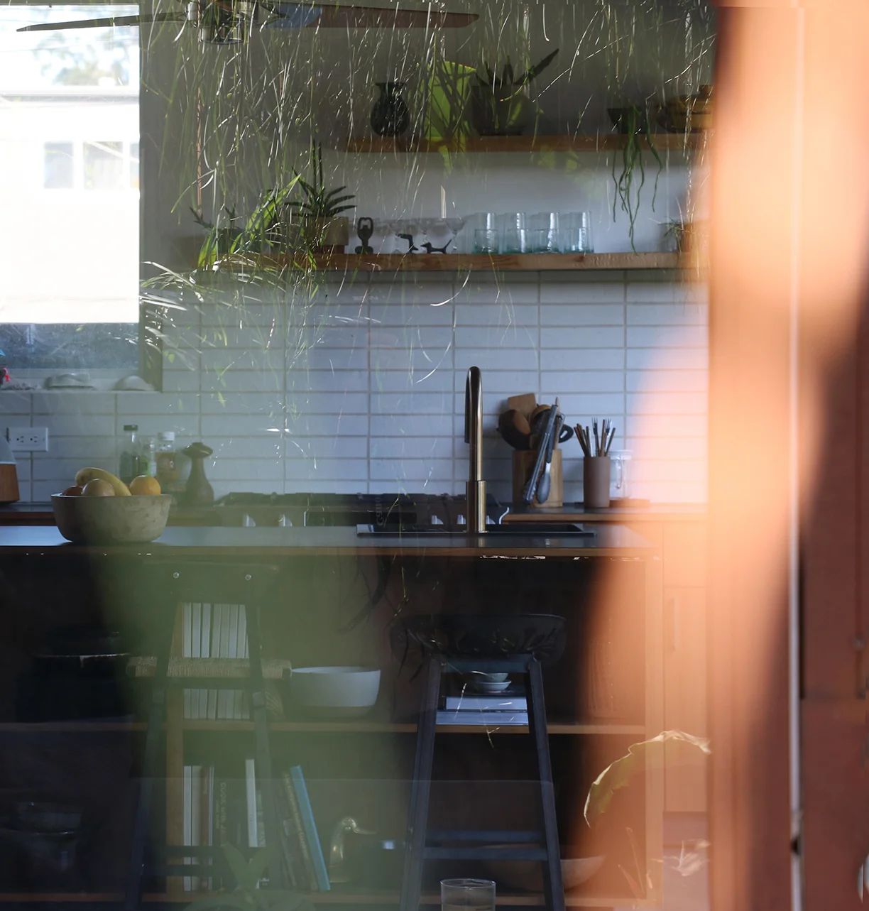 SPD - DET -  DOOR REFLECTION ONTO KITCHEN copy.jpg