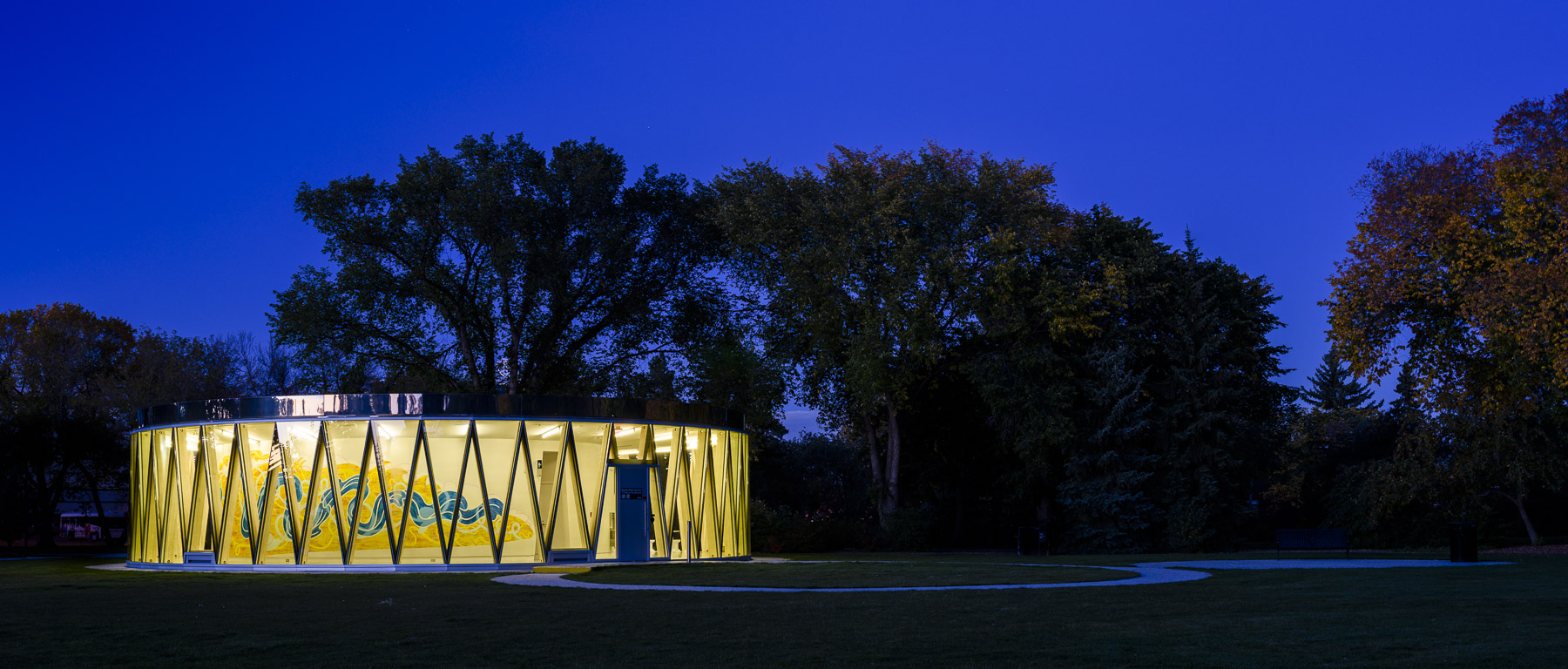 Borden Park pavilion by GH3 Architects photographed by Redline Photography
