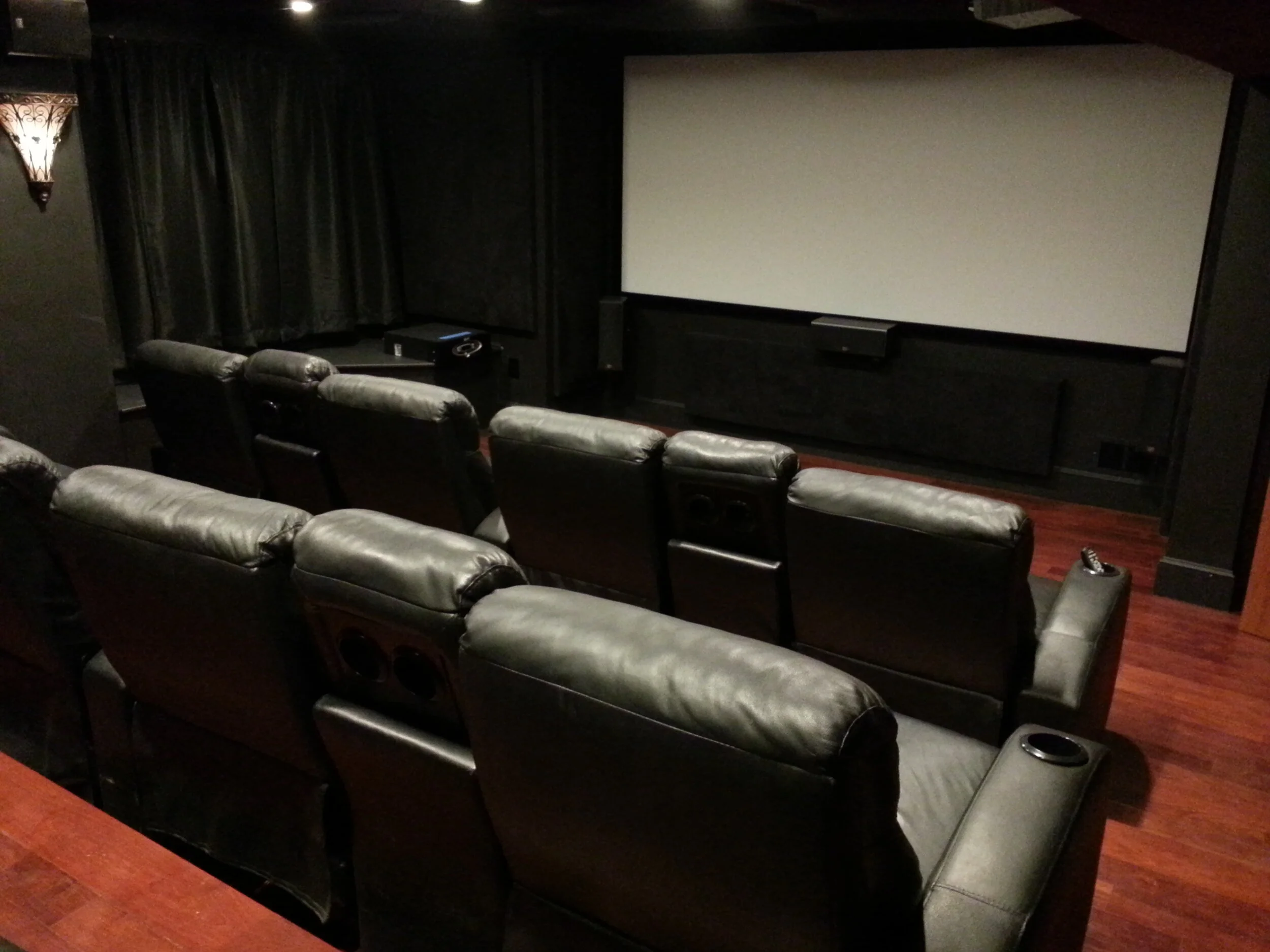 Theater 2.jpg