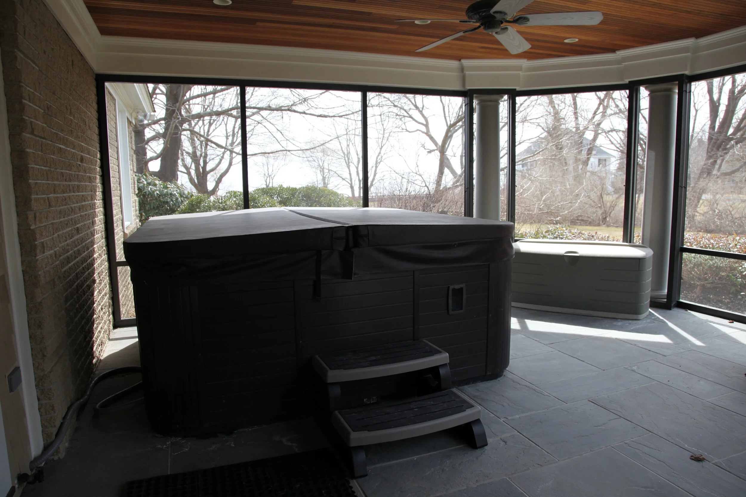 Hot Tub.JPG