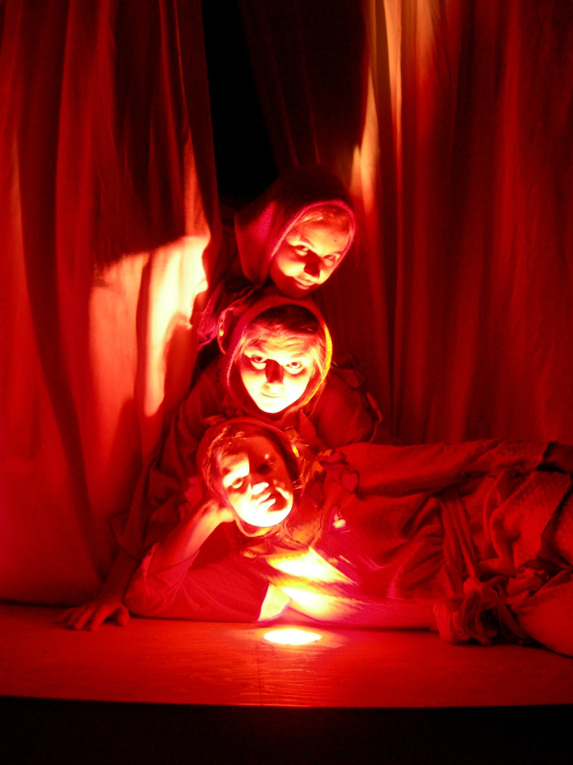 Cind-Xmas 06-Perpetua 115.jpg