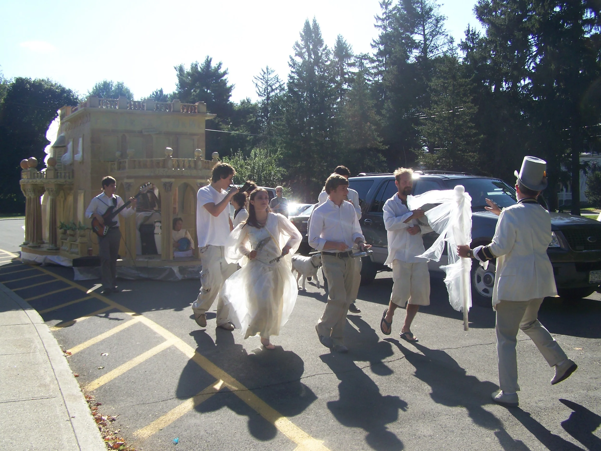 AnaParade 001.jpg
