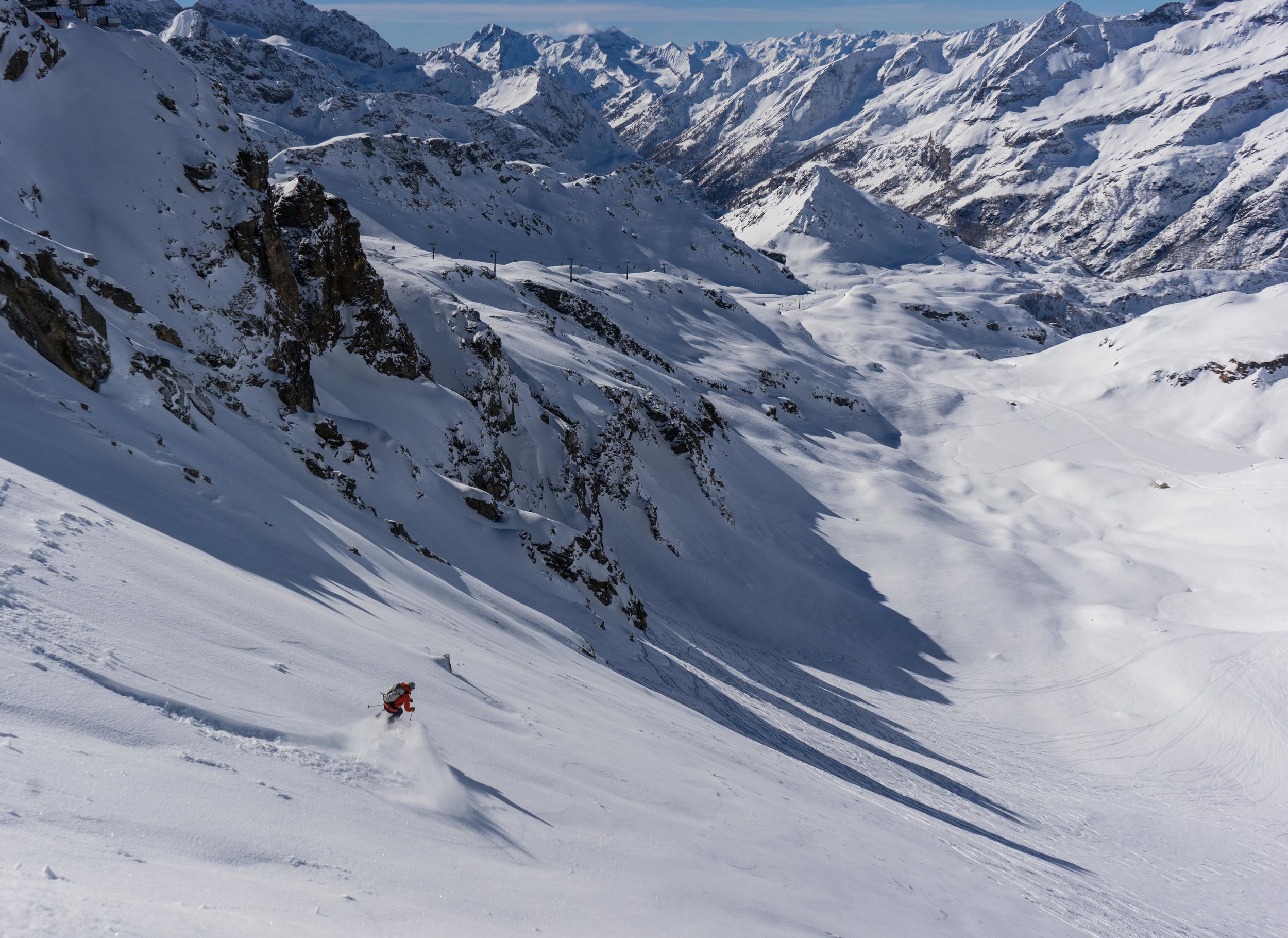 Skiing in Alagna