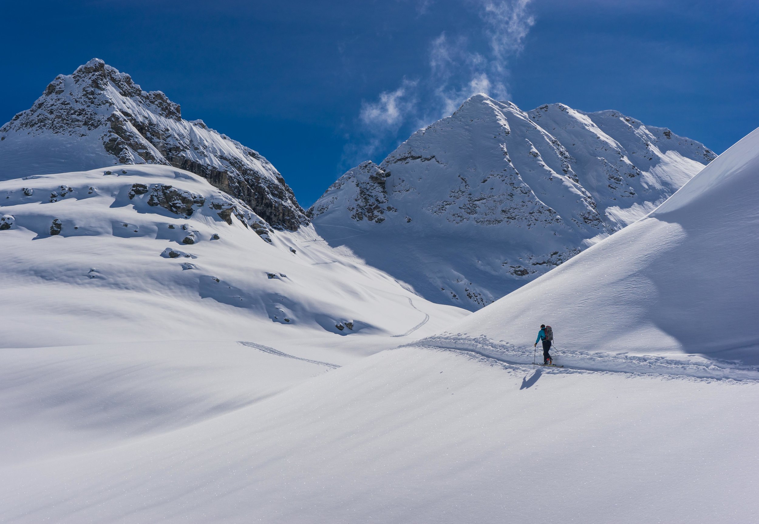 Backcountry ski touring in Alagna