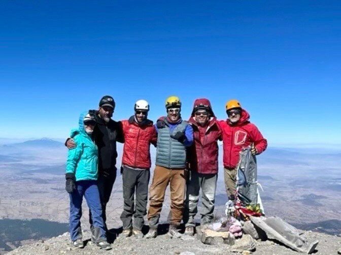 NOW HIRING
&nbsp;
Adventure Booking Assistant!
&nbsp;
&nbsp;
Love talking to people about the Sierra&rsquo;s, Yosemite, and beyond? 
&nbsp;
Come join the International Alpine Guides office team! Our Booking Assistant is responsible for responding to 