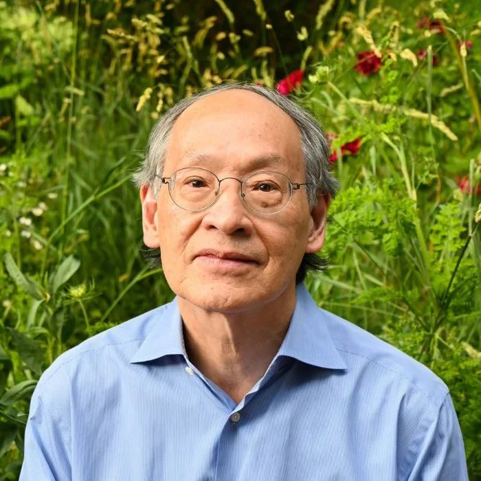 Author-photos-Arthur SQUARE.jpg