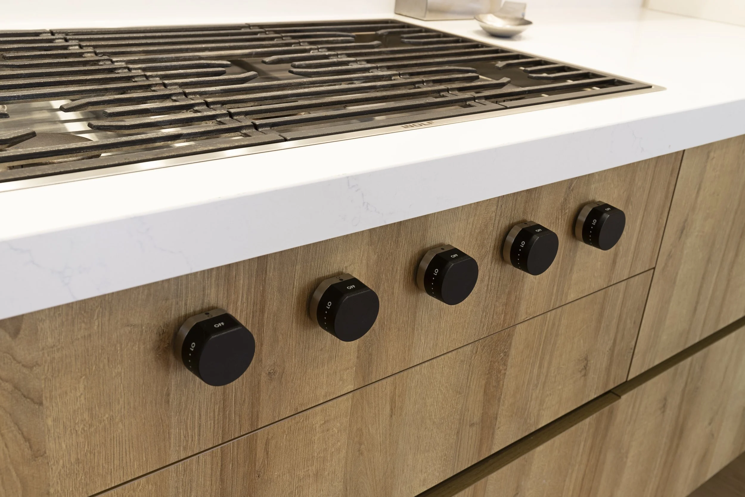 Provence-Oak-Burnaby-2024-Kitchen-stove.jpg