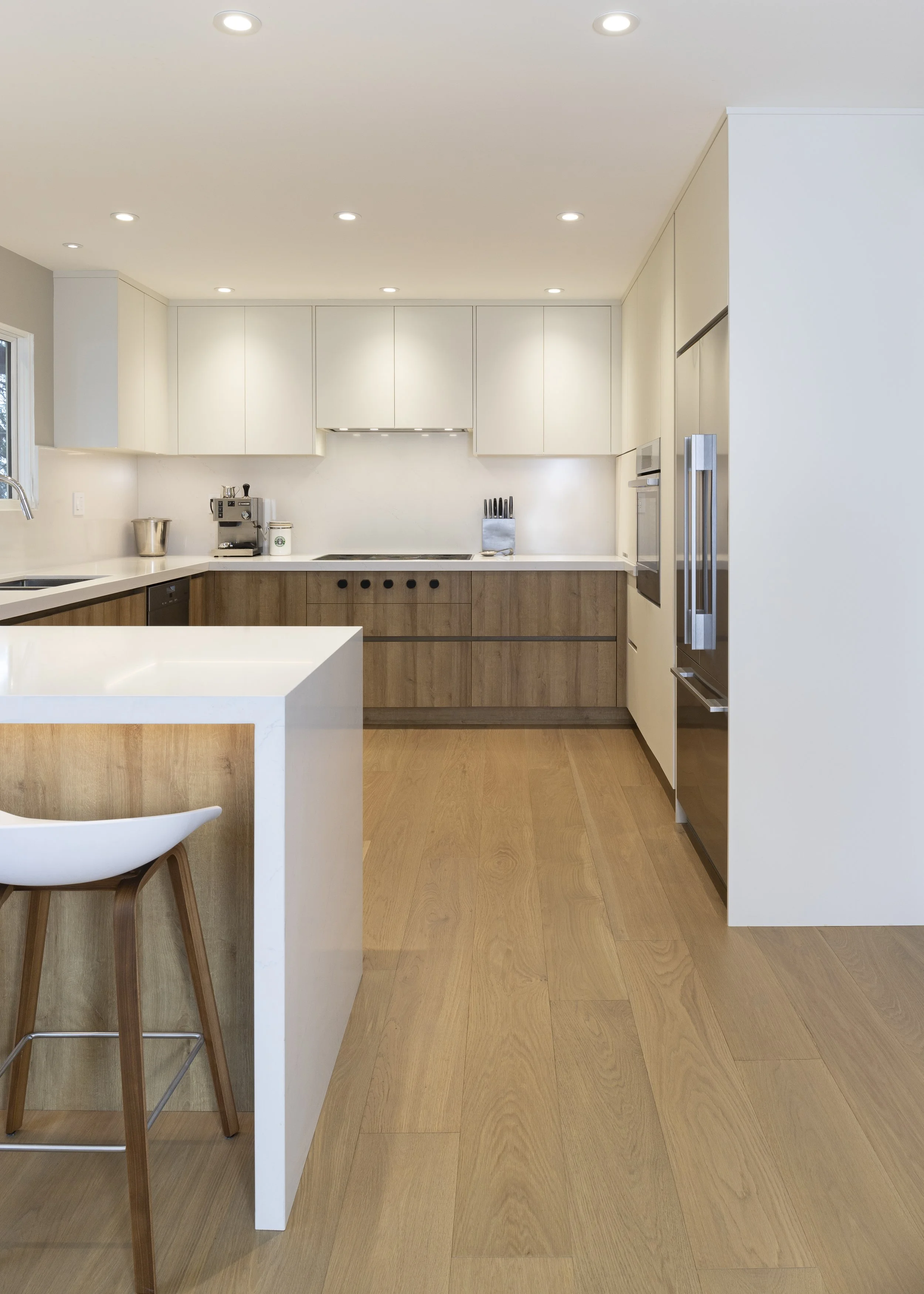Provence-Oak-Burnaby-2024-Kitchen-medium.jpg
