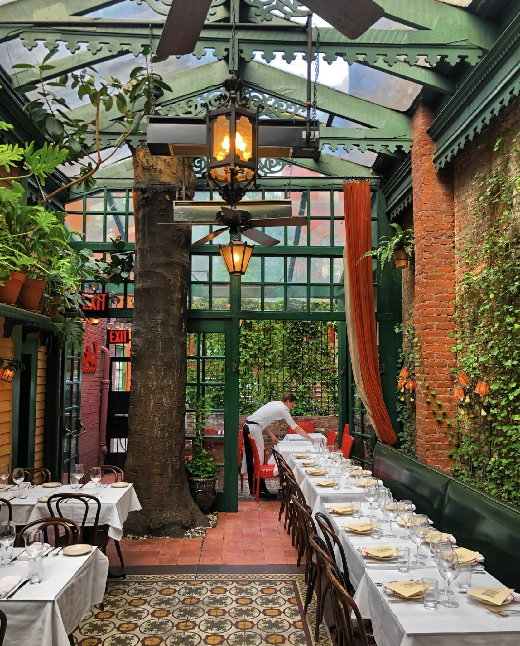 F6E50DA5-F685-4B2D-A017-88B315BCCBDC