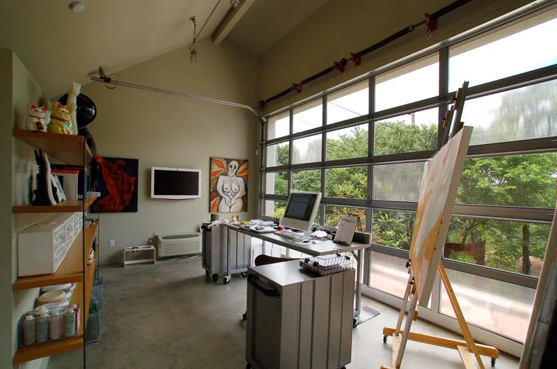 193193679_Studio_Inside.jpg
