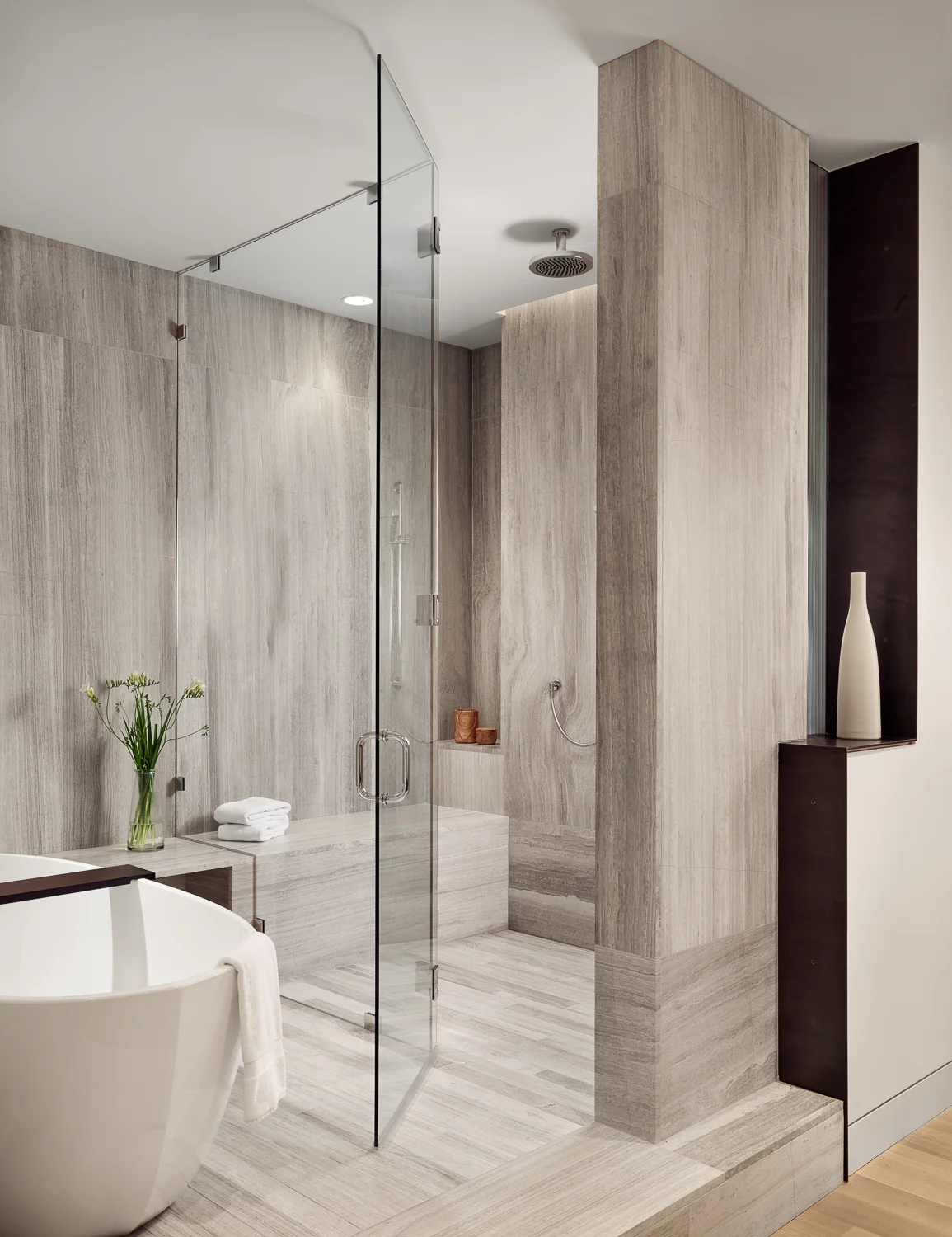 bathroom295093.jpg