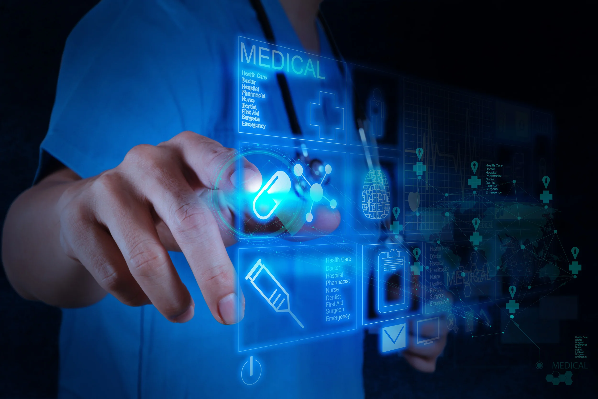 photodune-4560003-medicine-doctor-working-with-modern-computer-interface-l.jpg