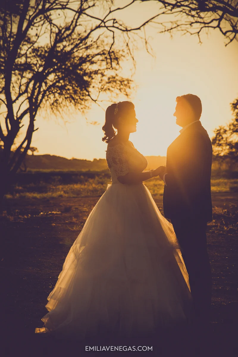 Magdalena Y Luis Post Boda En Montecristi Emilia Venegas Fotografia Y Diseno