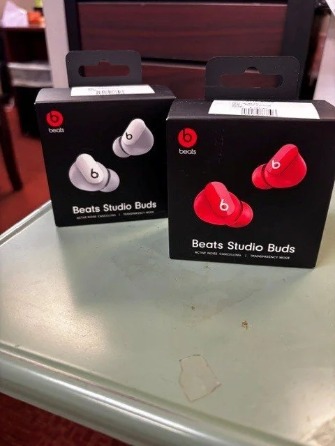 Beats Buds.jpg
