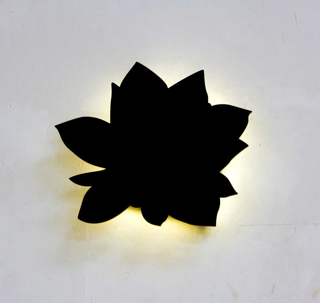 Loto . Metacrilato, luces LED. 40 x 40 cm. 2013