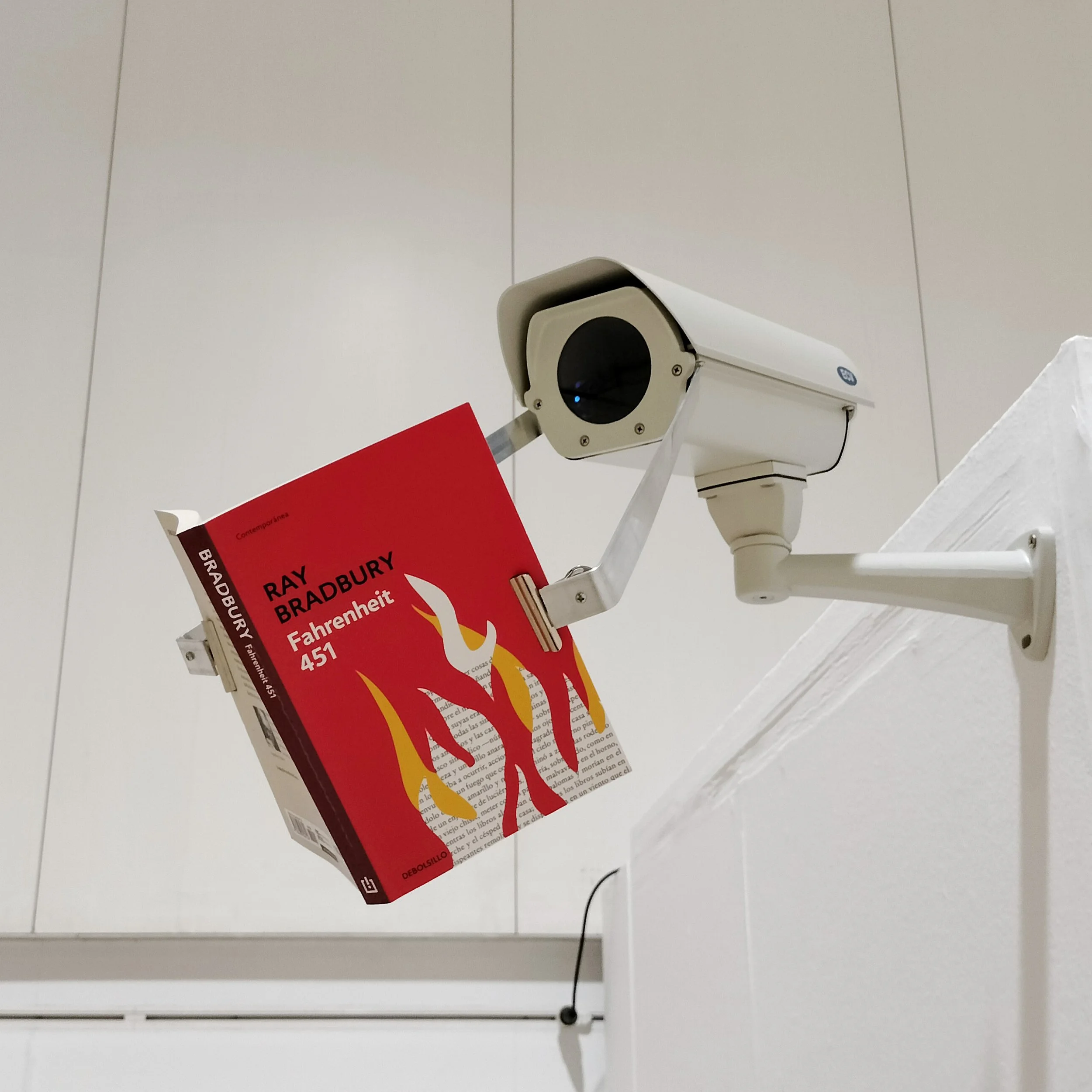 Encoding Visual Chronicles (Farenheit 451), 2024