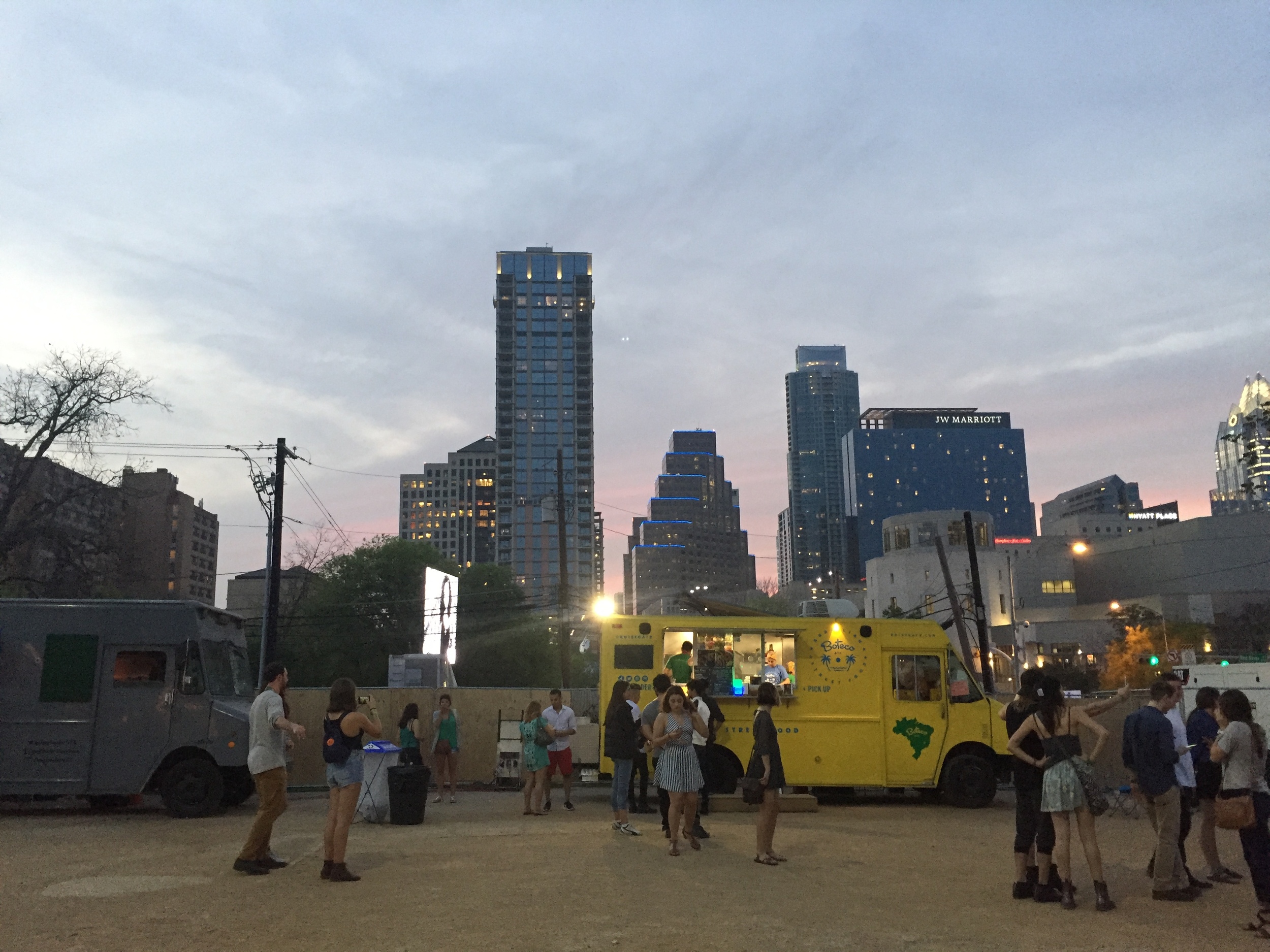 SouthBites Trailer Park – massor av matförsäljare nära Austin Convention Center.