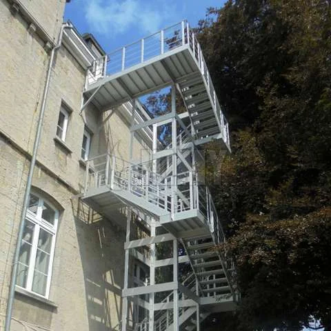 f Rectangular%20stair%20layout_csm5613.jpg