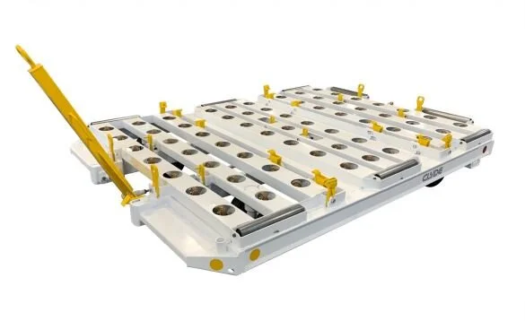 Covered Cargo Pallet Trailer 15F3570