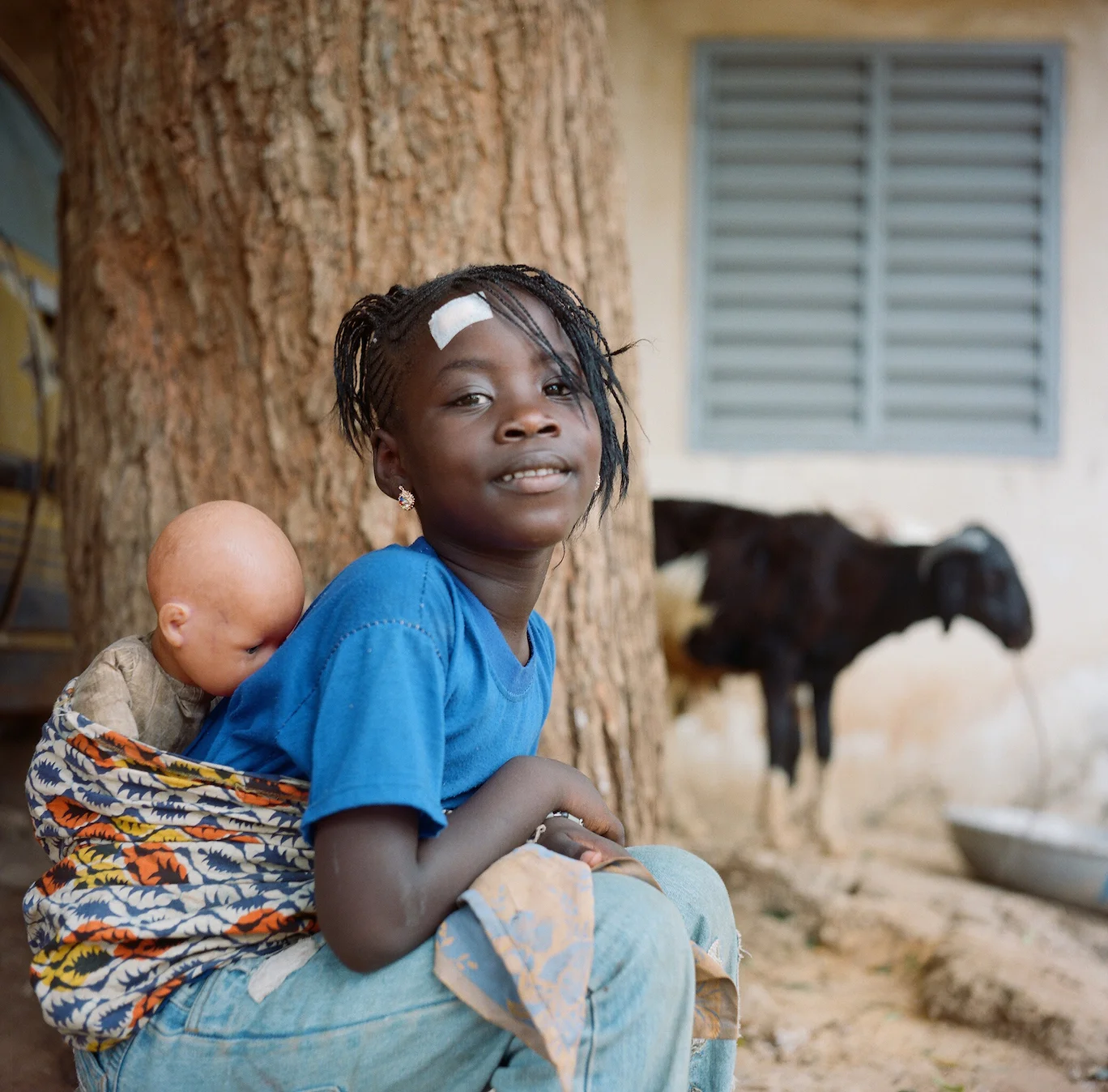 baby_with_baby_senegal.JPG