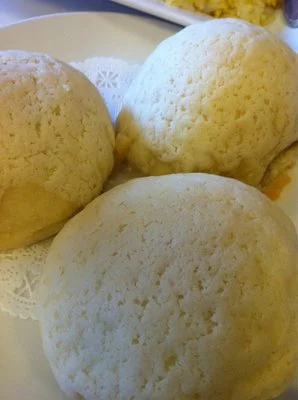 baked pork bun 2.jpg
