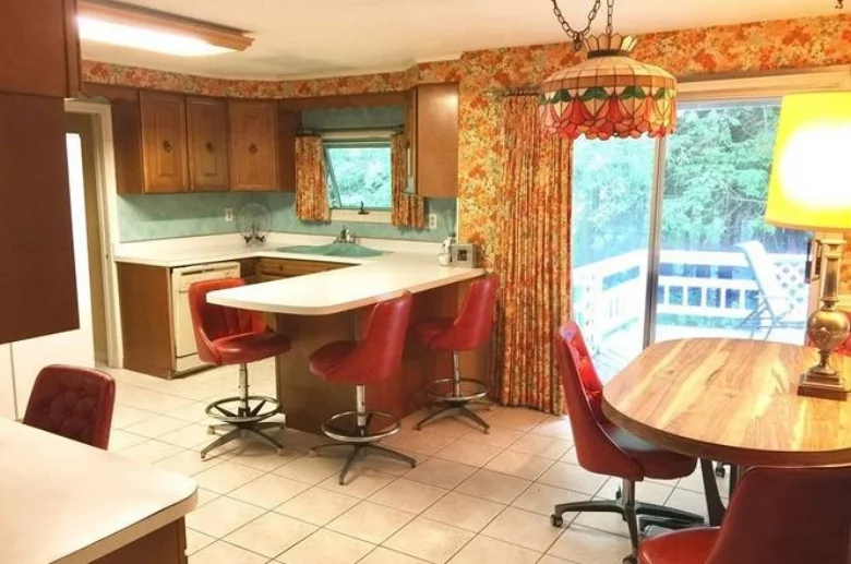 sun-valley-kitchen-before.jpg