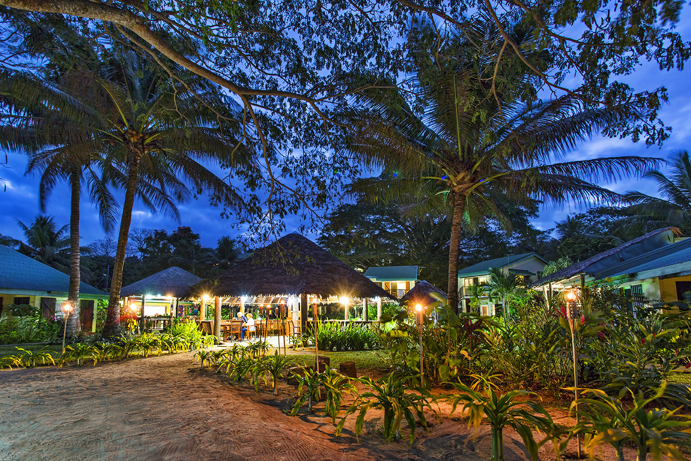 Poppys cafe at night and grounds.jpg