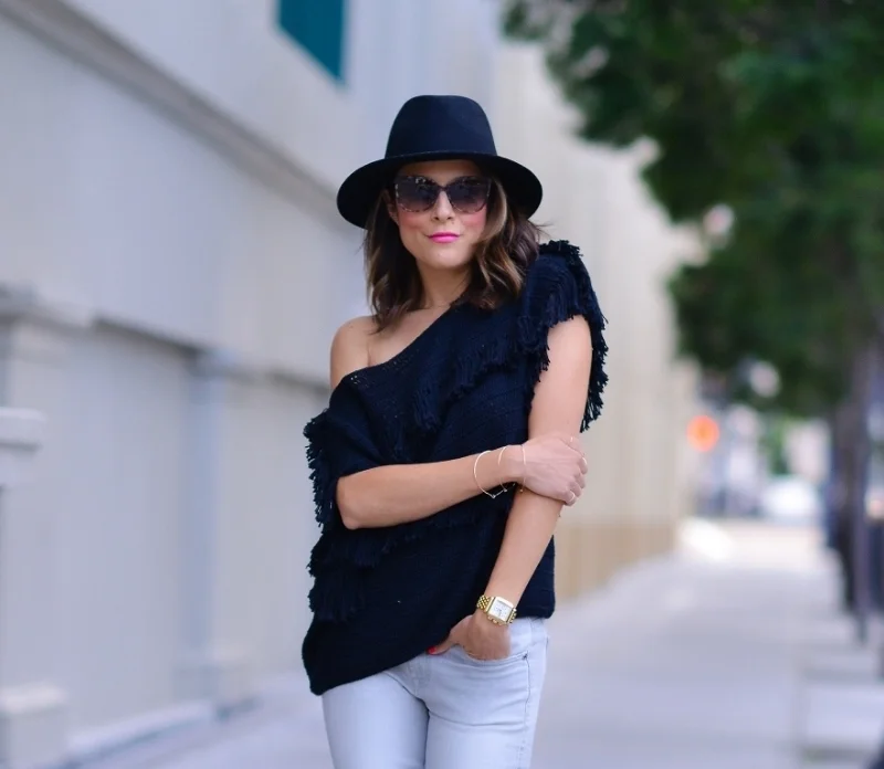 UllaJohnson_SevenForAllMankind_Denim_PinkLagoon_JanesaLeone_Raen_ParpalaJewelry.jpg