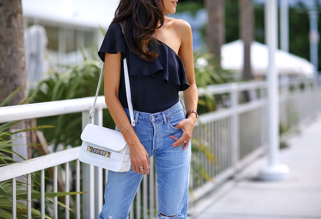 Amanda-Pritchard-Citizens-of-Humanity-jeans-Proenza-Shouler-Sholderbag-Lucys-Whims-Fashion-Blogger-San-Diego-Miami.jpg