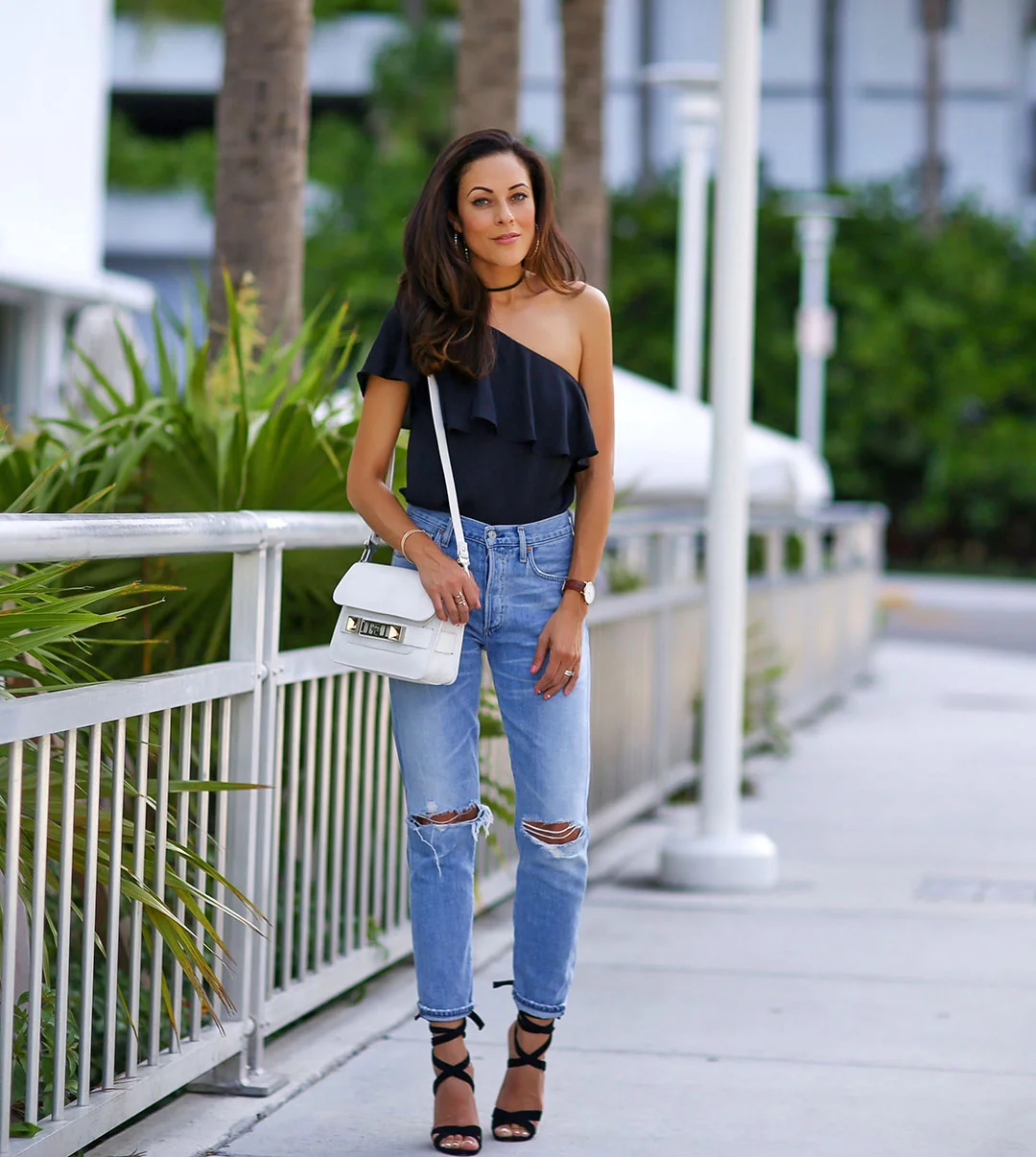 Amanda-Pritchard-Citizens-of-Humanity-jeans-Proenza-Shouler-Sholderbag-Lucys-Whims-Fashion-Blogger-San-Diego-Miami.jpg