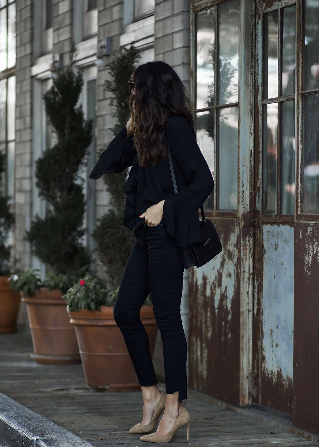 Cinq-a-Sept-Blouse-Mother-Denim-All-Black-Fashion.jpg