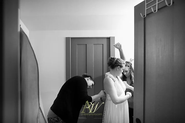 Nicole-Ryan-Palmyra-NY-Barn-Wedding-Rochester03.jpg