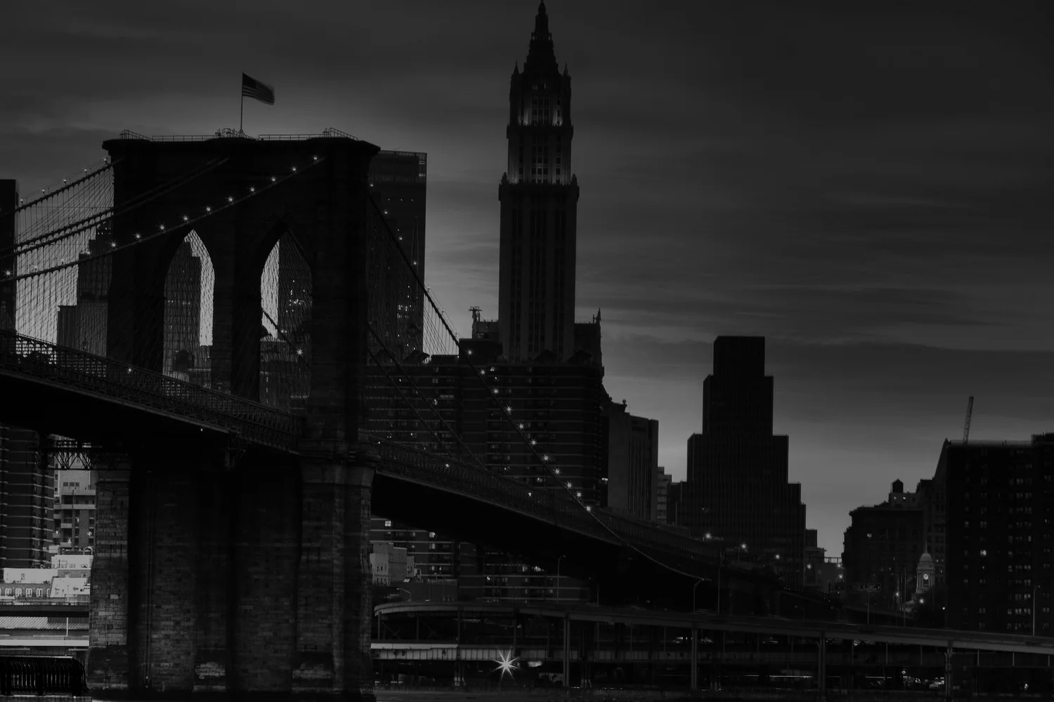 BrooklynBridgeSunsetHDRSML.jpg