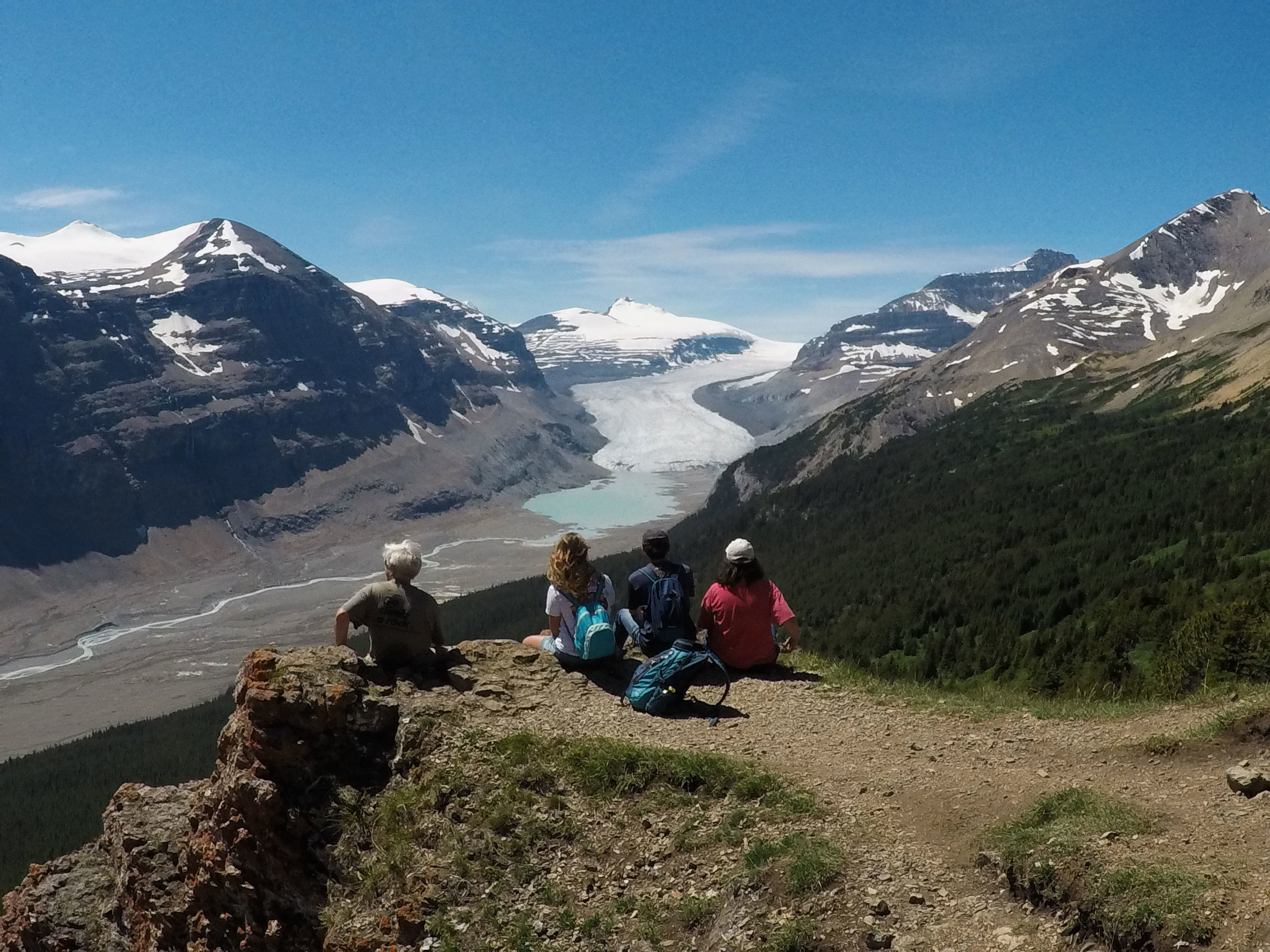 Small group on a guided hiking tour in Banff National Park